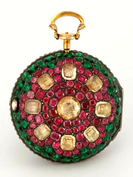 Datei:Benjamin Sidey, Londoner Taschenuhrenpaar in prächtigen, nahezu allen Teilen mit Edelsteinen besetzten Übergehäusen, ca. 1770 (03).jpg