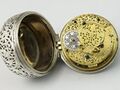 Peter Zolling Hamburg Einzeiger Silber Spindeluhr mit Alarm ca. 1690 (14).jpg