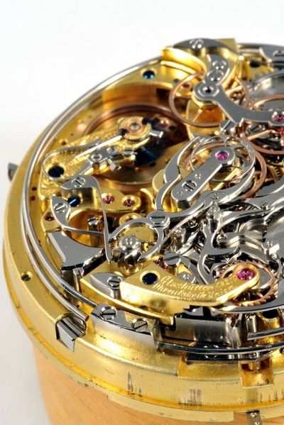 Datei:Union Glashütte Sa La Fabuleuse movement g.jpg