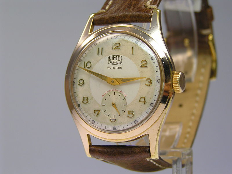 Datei:UMF Herrenarmbanduhr mit UMF 29-80 R855.jpg