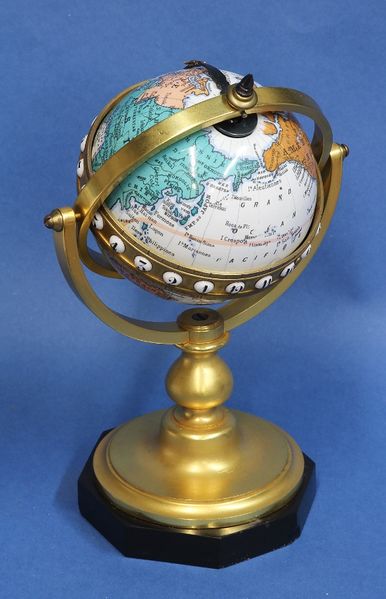 Datei:A. Redier 1873, No. 28. Globe Uhr (03).jpg
