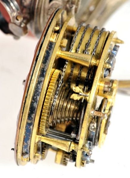Datei:Pierre Didier Lagisse pocket watch movement site.jpg
