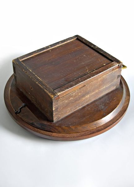 Datei:Matthäus Hipp Neuchâtel, Werk Nr. 20413, circa 1870 (3).jpg