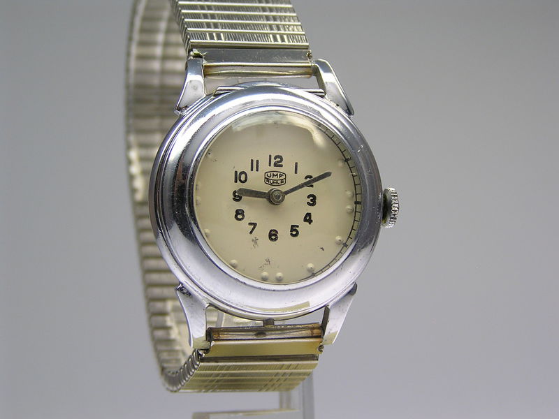 Datei:UMF Blindenarmbanduhr mit UMF 29-10 A852.jpg