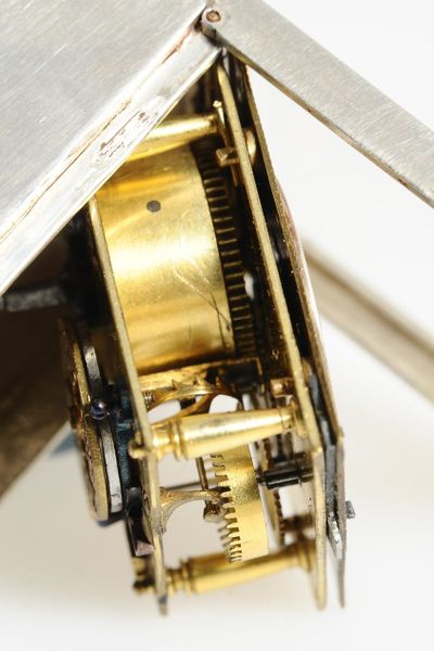 Datei:Nicolas Gribelin à Paris, rechteckige Spindeltaschenuhr, circa 1685 (4).jpg